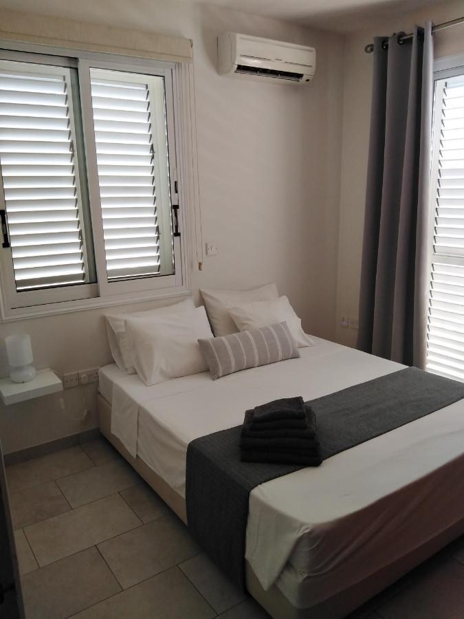 Kato Paphos Suites Εξωτερικό φωτογραφία
