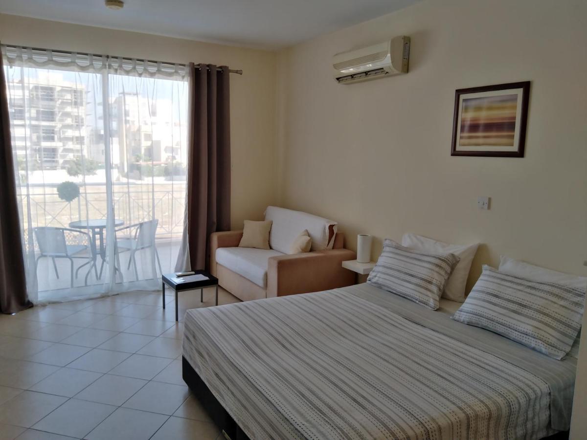 Kato Paphos Suites Εξωτερικό φωτογραφία
